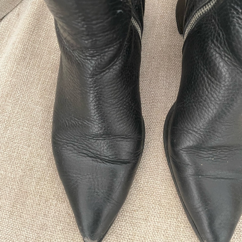 Everlane Black Pebbled Leather Boss Boot - Picture 3 of 11